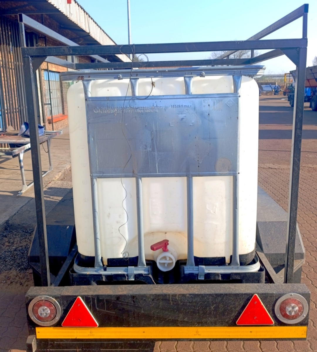 Mobile truck wash component close-up